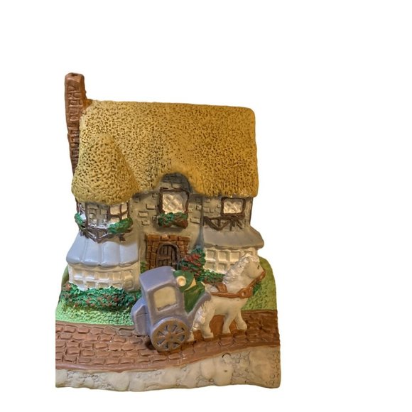 Avon 1994 Sunny Cottage Lane: Manor House Figure Decoration - Picture 9 of 12